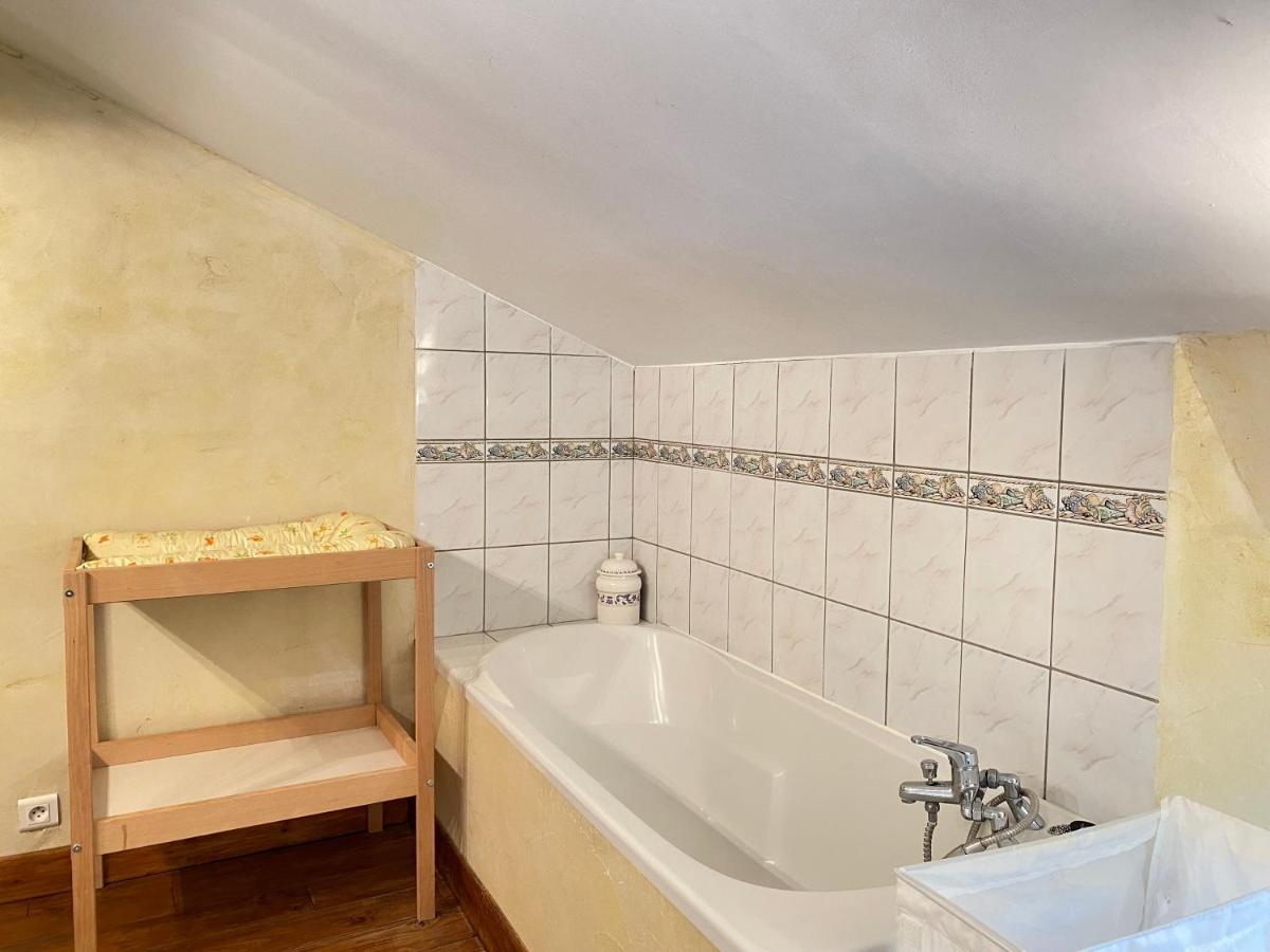 Le Clos Des Figuiers - 3 Gites De Caractere Duravel Екстериор снимка